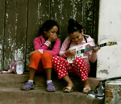 Cuban Parents Need Hard Currency to Buy Their Children Toys Cuban Parents Need Hard Currency to Buy Their Children Toys