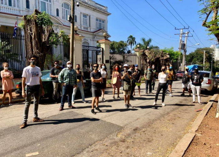 Des manifestants du MINCULT relâchés après plusieurs heures de détention