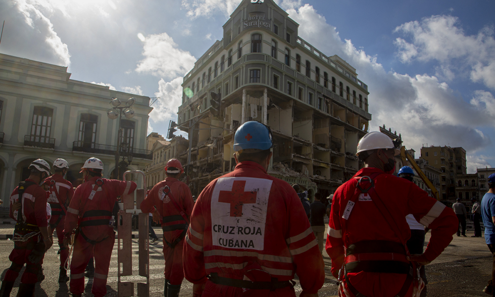 Explosion à Cuba: le nombre de morts dans l&rsquo;explosion de l&rsquo;hôtel Saratoga atteint 31 alors que les premiers intervenants recherchent des survivants