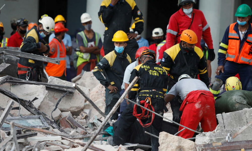 Recherche désespérée de survivants dans l&rsquo;explosion d&rsquo;un hôtel à Cuba alors que le nombre de morts s&rsquo;élève à au moins 27