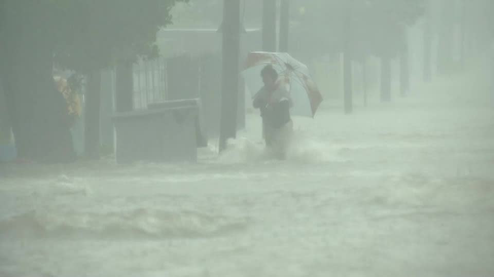 De fortes pluies frappent Cuba, inondant les rues et les maisons