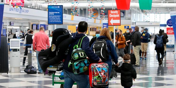 Les États-Unis éliminent l&rsquo;exigence de test COVID-19 pour entrer dans le pays