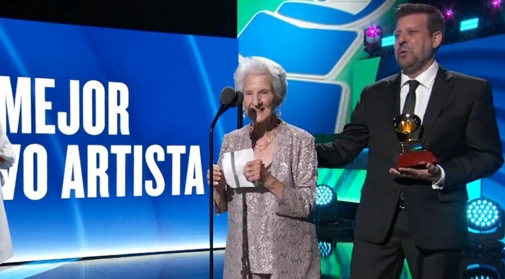 Ángela Álvarez, 95 ans, parmi les gagnantes des Latin Latin Grammy cubains CubaNet