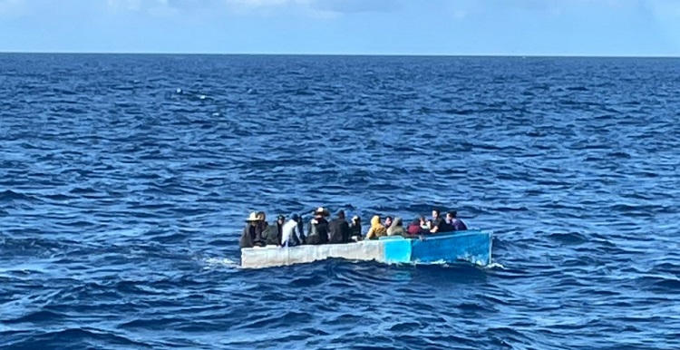 La Garde côtière rapatrie 126 migrants cubains CubaNet La Garde côtière rapatrie 126 migrants cubains CubaNet