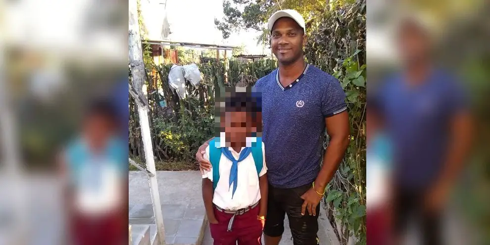 « Ma plus grande peur est que mon fils reste dans cet enfer de pays » « Ma plus grande peur est que mon fils reste dans cet enfer de pays »