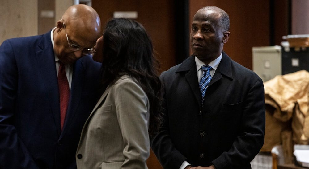 Un avocat qui s’est enfui à Cuba après avoir tiré sur sa petite amie est reconnu coupable de meurtre Un avocat qui s’est enfui à Cuba après avoir tiré sur sa petite amie est reconnu coupable de meurtre